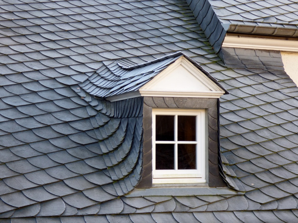 dormer_slate_roof_window_grey_architecture