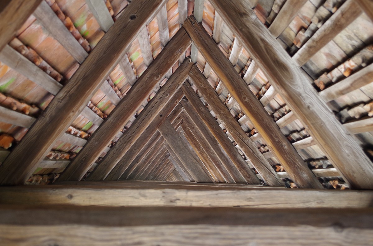 roof_architecture_wooden_construction