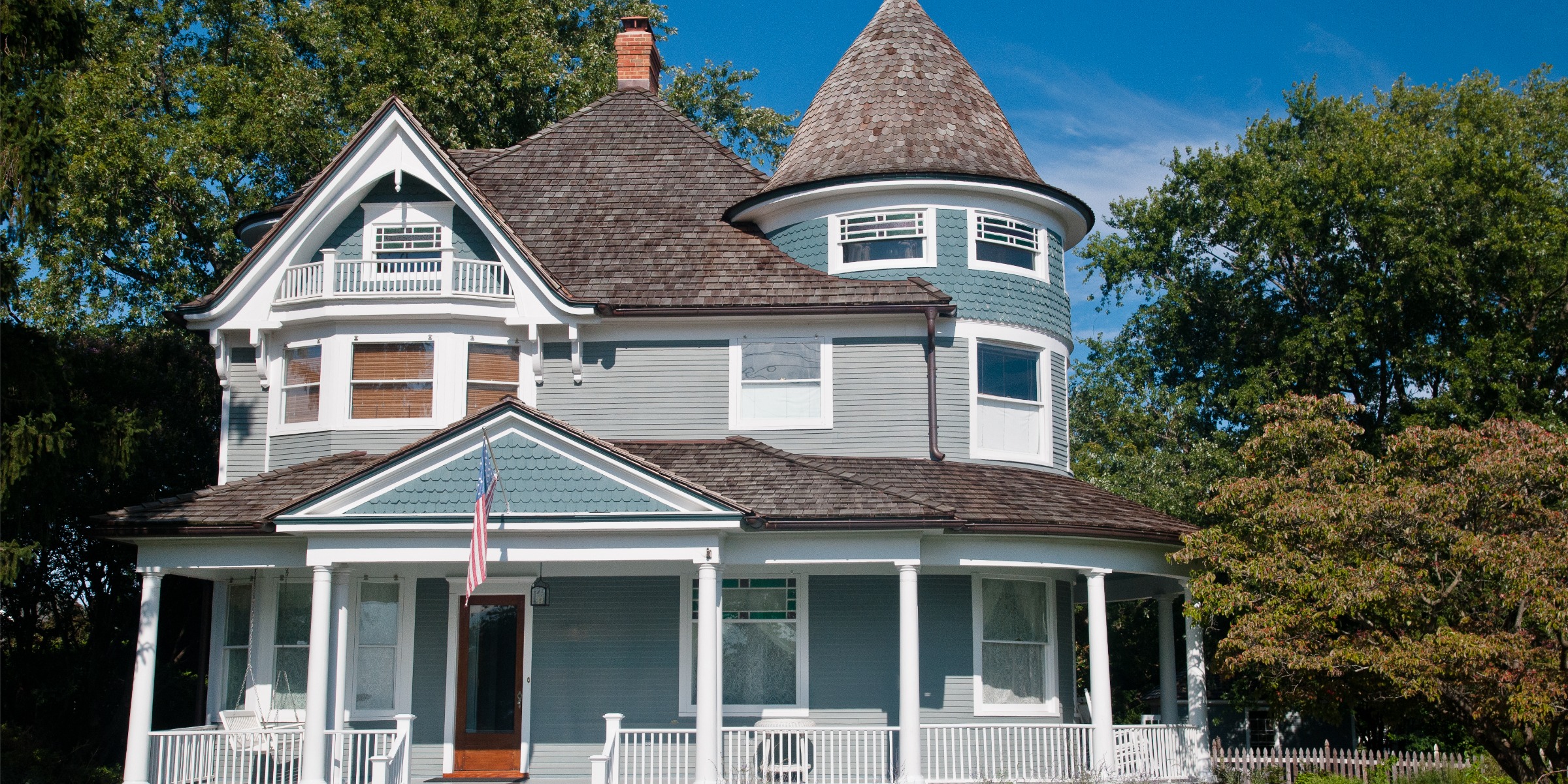 How Old Should a Roof Be Before Replacing