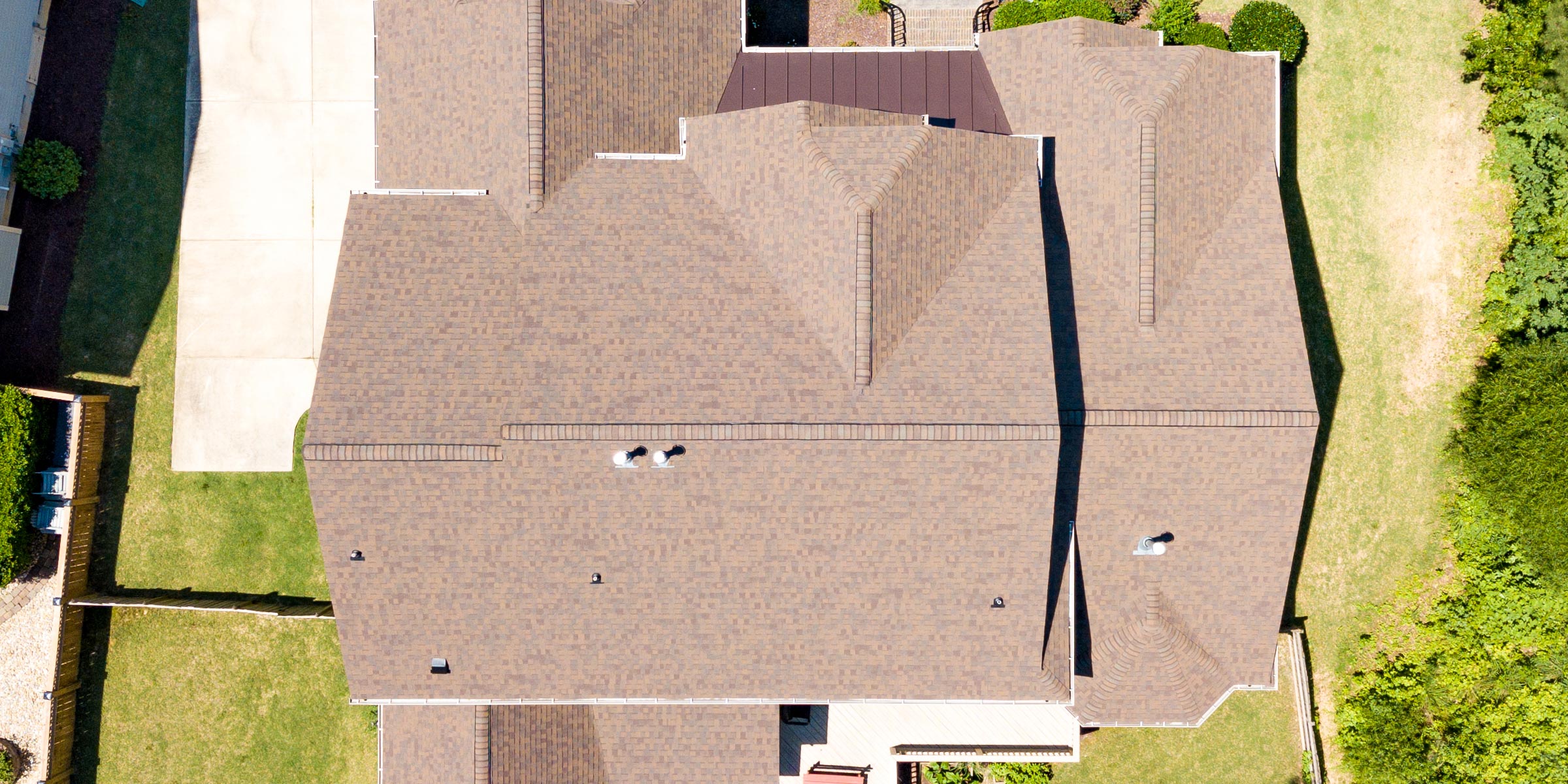 Owens Corning vs GAF Shingles: Finding Your Perfect Roofing Shingle